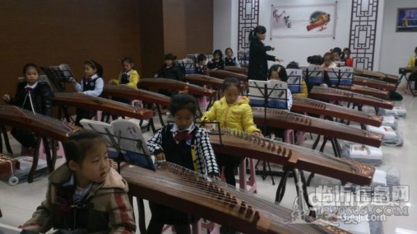 古箏藝考選專業(yè)機構精品小班本科有保證尚藝古箏研修學院