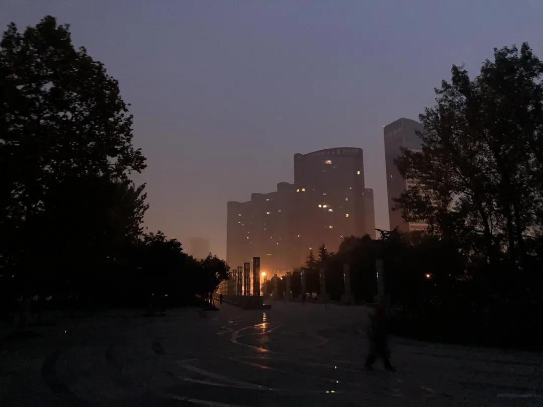 凌晨時分的臨沂，我看到了不一樣的生活