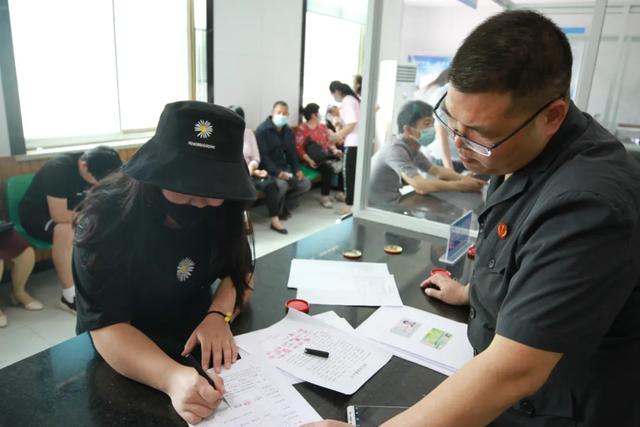 強(qiáng)制執(zhí)行！臨沂某公司欠58名農(nóng)民工29萬(wàn)元被追回