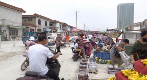 臨沂羅莊區(qū)：規(guī)范“馬路市場”提升城市形象