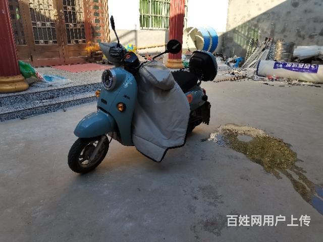 轉(zhuǎn)讓購買倆月的雅迪電動車