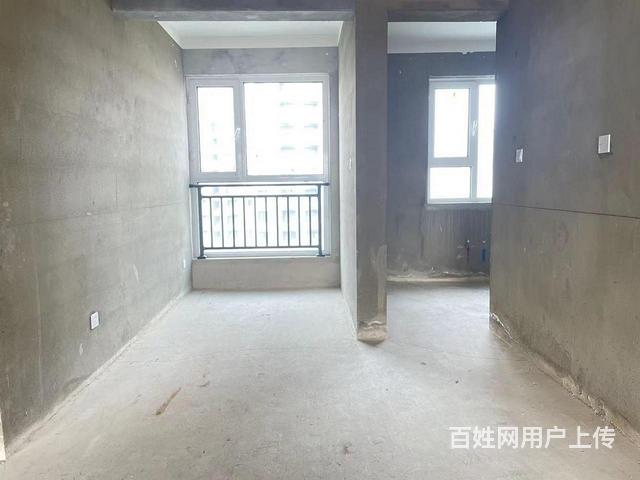 急 售！致遠翡翠湖，好樓層，戶型好，價格可談。