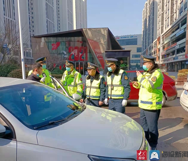 隨口議價(jià)、證件不全 臨沂嚴(yán)打違法違規(guī)出租客運(yùn)車(chē)輛