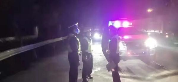臨沂多輛貨車超載被查，多載的是“禍”不是貨