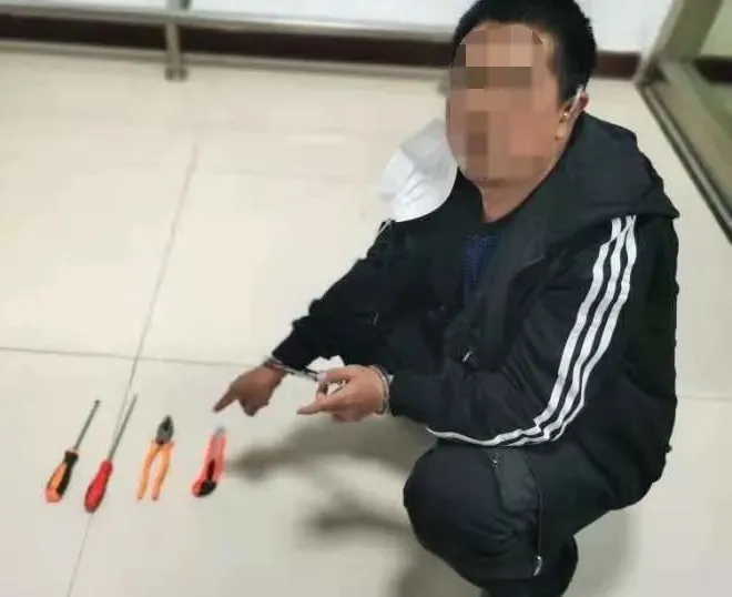 監(jiān)控記錄，茅臺(tái)酒是這樣被偷走的