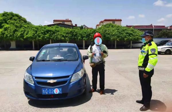 偽造變造駕駛證“駛”不得，臨沂一男子被抓現(xiàn)行