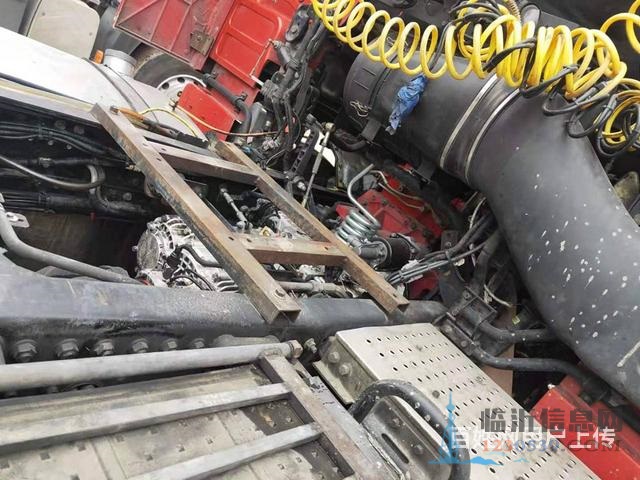全手續(xù)國(guó)五二手歐曼牽引車 460馬力  雙驅(qū)輕體