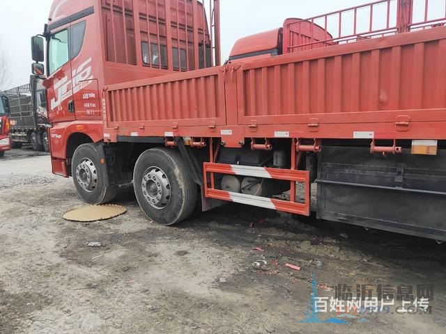 出售9.6米二手解放平板車(chē) 國(guó)五375馬力前四后八