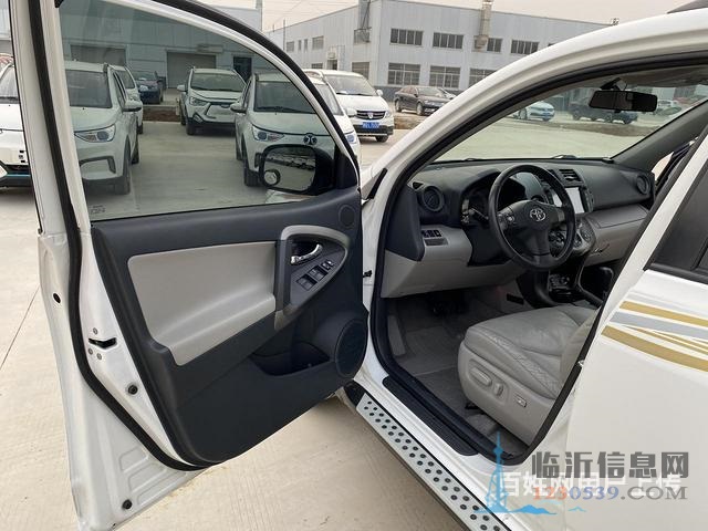 豐田RAV4 2011款 2.4 手動 至臻導航版