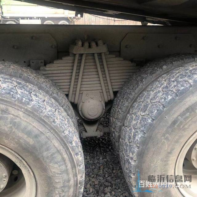 售17年國五二手豪沃自卸車7.8米U型斗380馬力