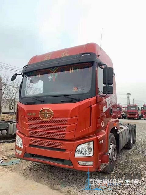 420馬力二手解放牽引車 國五 雙驅(qū)輕體錫柴動力
