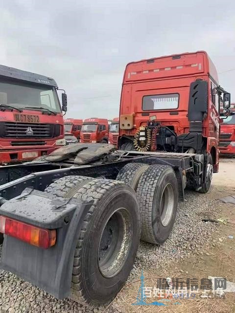 420馬力二手解放牽引車 國五 雙驅(qū)輕體錫柴動力