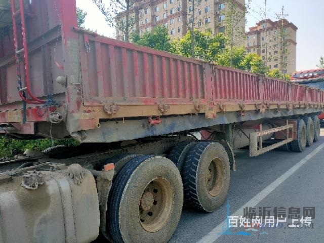 個(gè)人轉(zhuǎn)讓19年歐曼半掛側(cè)翻自卸車，國五，精品車況