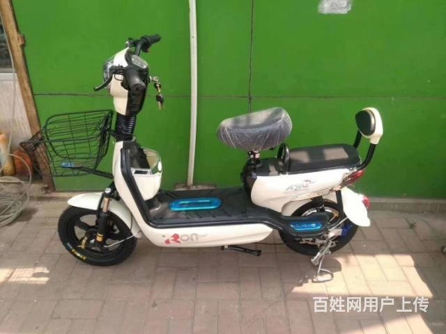 全新二輪電動(dòng)車