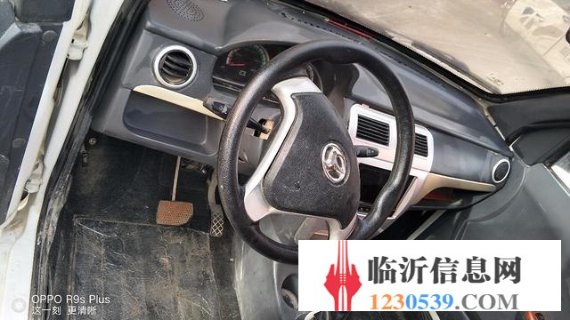 時(shí)風(fēng)電動(dòng)四輪轎車(chē)