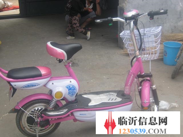 最新款電動(dòng)車 揮淚賣 超低的價(jià)格 質(zhì)量保證