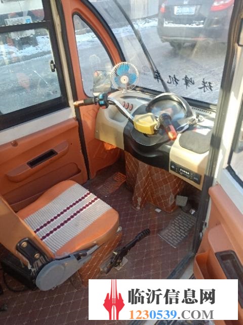 二手電動三輪車低價轉(zhuǎn)手