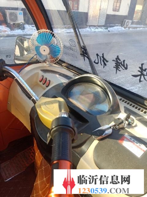 二手電動三輪車低價轉(zhuǎn)手