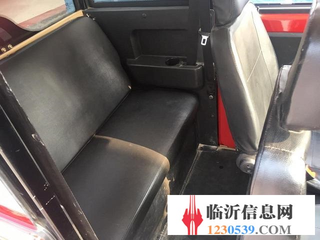 新能電動汽車 兩門四座