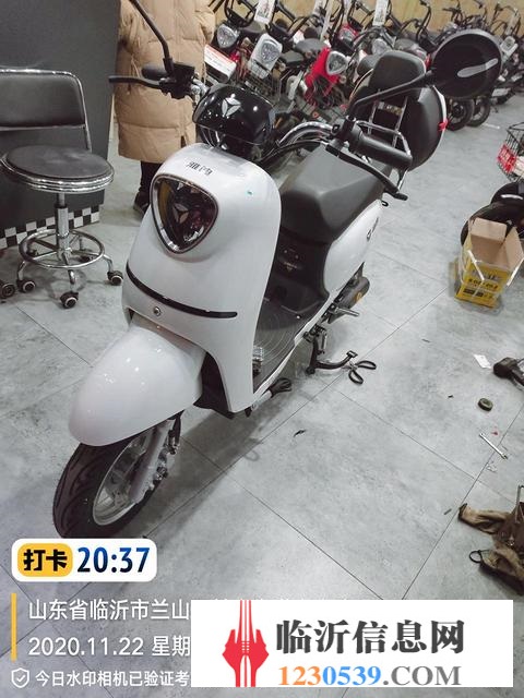 雅迪電動(dòng)車(chē)