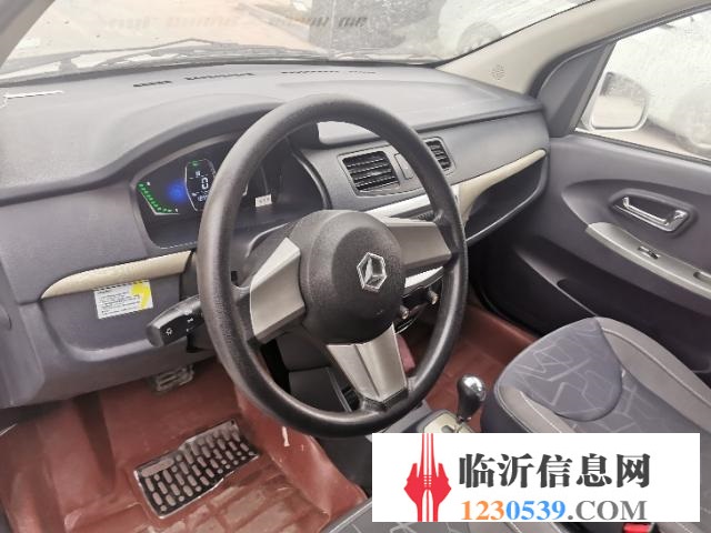 極品雷丁電動(dòng)轎車，