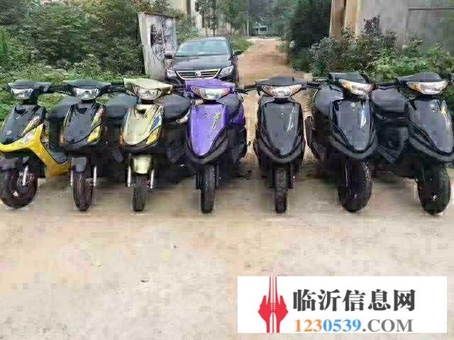 長(zhǎng)年出售各種品牌二手摩托車