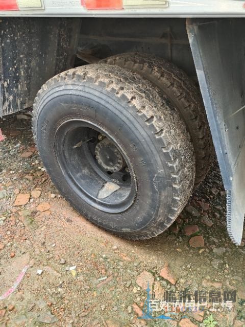 東風(fēng)天龍6.8冷藏車