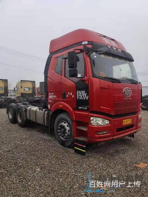 出售二手解放牽引車，錫柴發(fā)動(dòng)機(jī)，350馬力，國(guó)五，