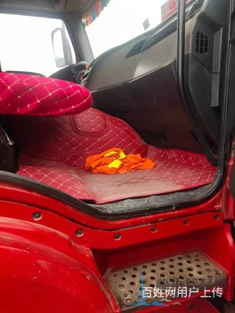 出售二手解放牽引車，錫柴發(fā)動(dòng)機(jī)，350馬力，國(guó)五，