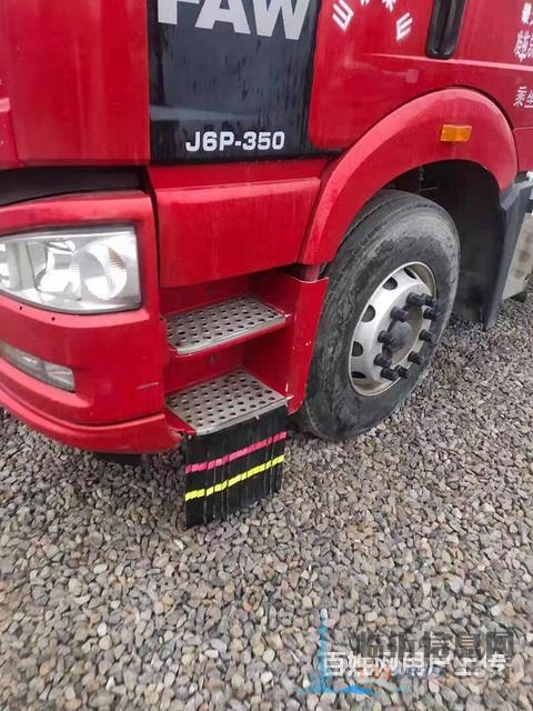 出售二手解放牽引車，錫柴發(fā)動(dòng)機(jī)，350馬力，國(guó)五，