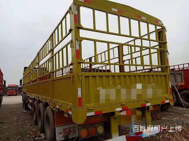 國(guó)五牽引車(chē)東風(fēng)天龍帶13米高底欄板520馬力