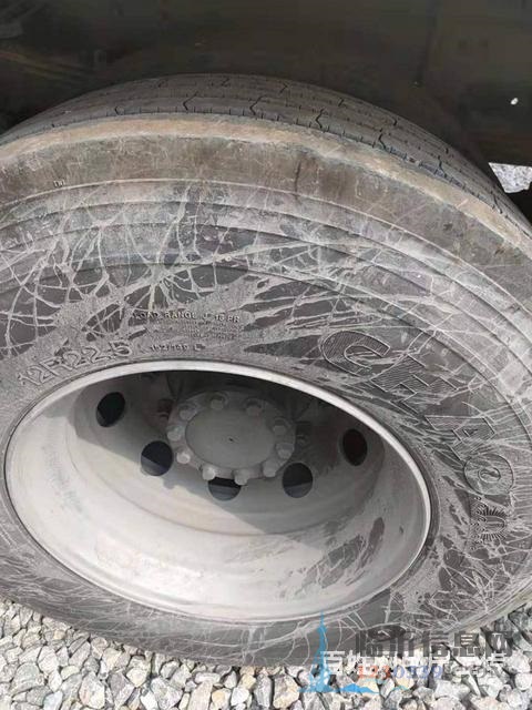前四后四二手解放9.6米箱貨車 280馬力 國(guó)五