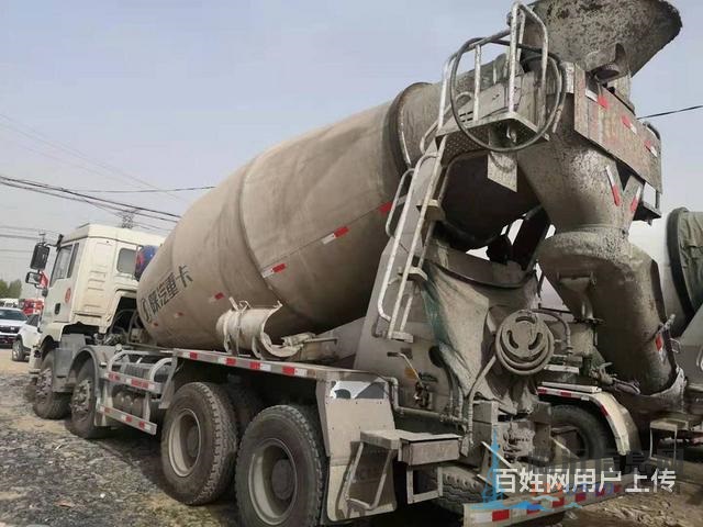 20年輕量化二手德龍攪拌車(chē)出售 340馬力大12方