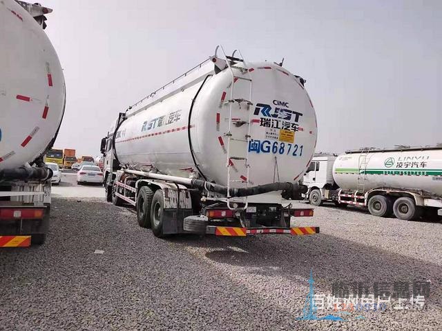 精品二手德龍散裝水泥罐車 375馬力，國五48方罐