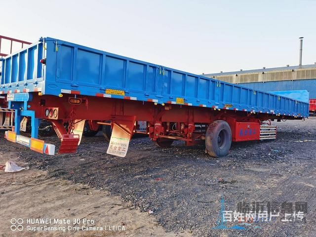 廠家直銷定做13米標箱側(cè)翻半掛車 60公分高