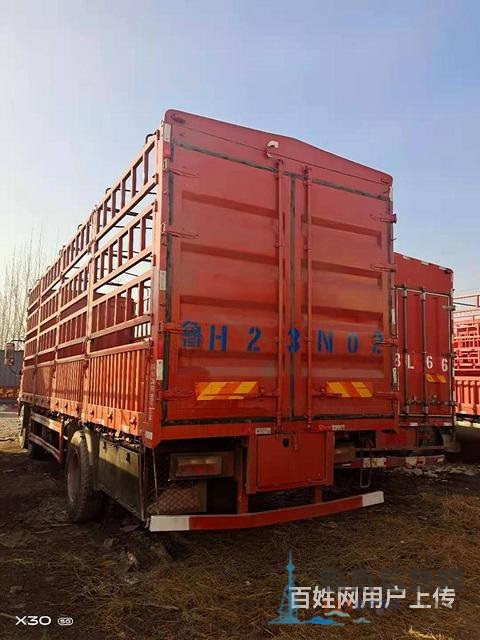 轉(zhuǎn)讓二手8.6米高欄載貨車(chē) 前四后四 240馬力