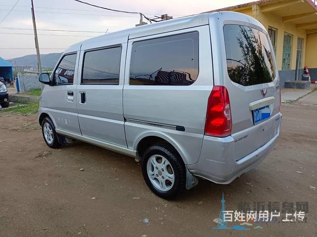 2011年五菱榮光精品車況低價(jià)出售11500包過(guò)戶