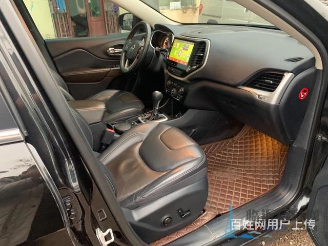 Jeep 自由光 2016款 2.4 手自一體 領(lǐng)先版