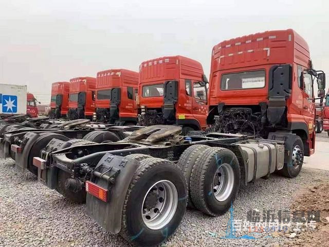 雙驅(qū)輕體二手天龍牽引車出售輕盈版 國五400馬力