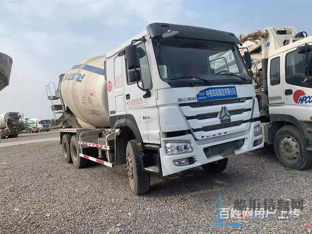 售16年二手豪沃大12方攪拌車340馬力后八輪國(guó)四