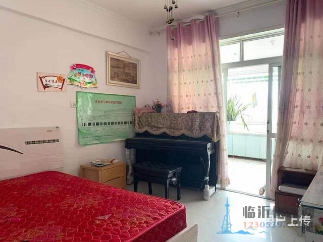 免 稅，真實(shí)圖片，低樓層，精裝南北通透， 近，天鵝湖