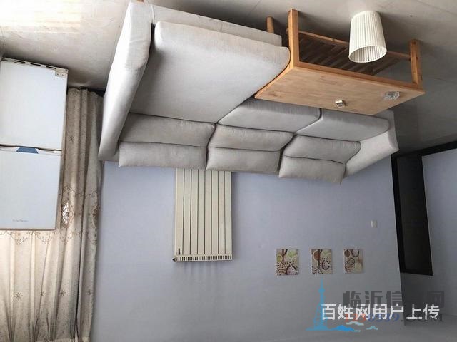 盛世春天 三室兩廳 客廳通陽(yáng)臺(tái) 采光無(wú)遮擋