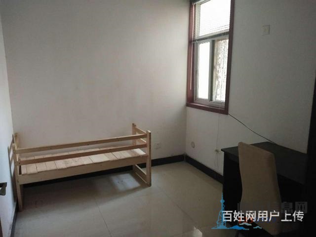 盛世陽(yáng)光 市政供暖 帶車庫(kù) 免 稅 三室 好樓層