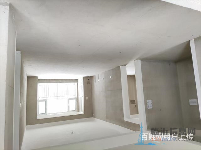 蘭山區(qū) 3室2廳2衛(wèi) 125.0平米 230.00萬元