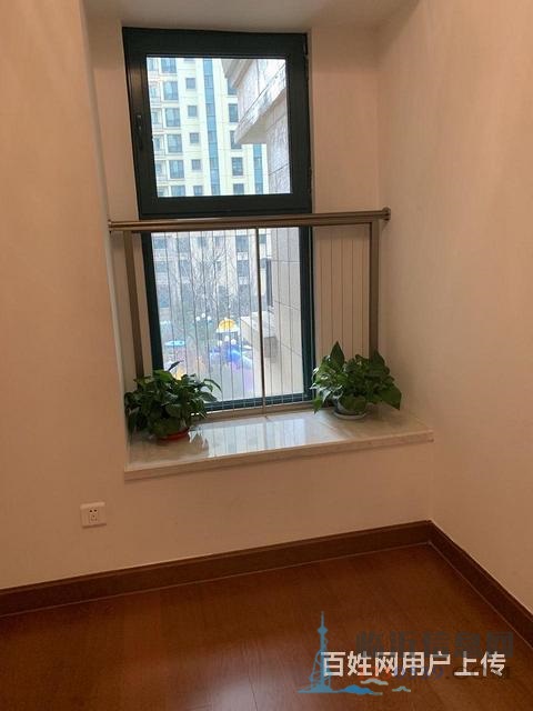 恒大綠洲三室兩廳一衛(wèi) 近天悅城香港路華夏路精裝修團