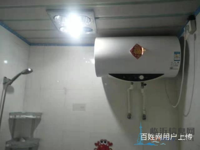 錦園大廈 一室精裝帶大平臺(tái) 急售證過(guò)二九年沂州實(shí)驗(yàn)