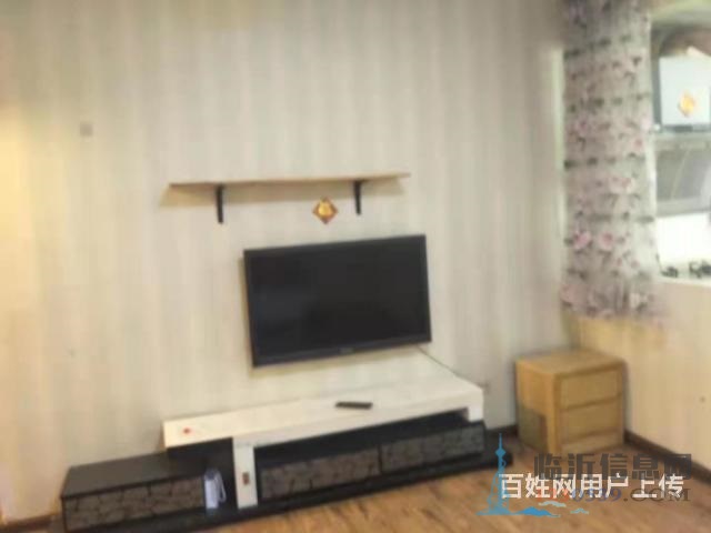 錦園大廈 一室精裝帶大平臺(tái) 急售證過(guò)二九年沂州實(shí)驗(yàn)