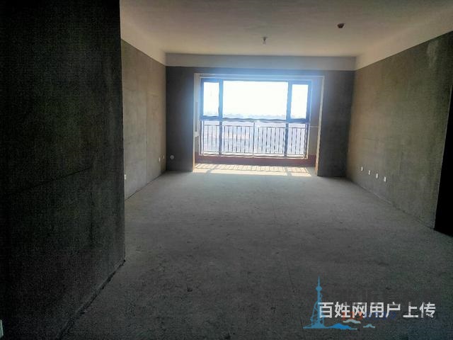 汀香郡 觀河大平層  中間樓層 毛坯  好戶型 35中