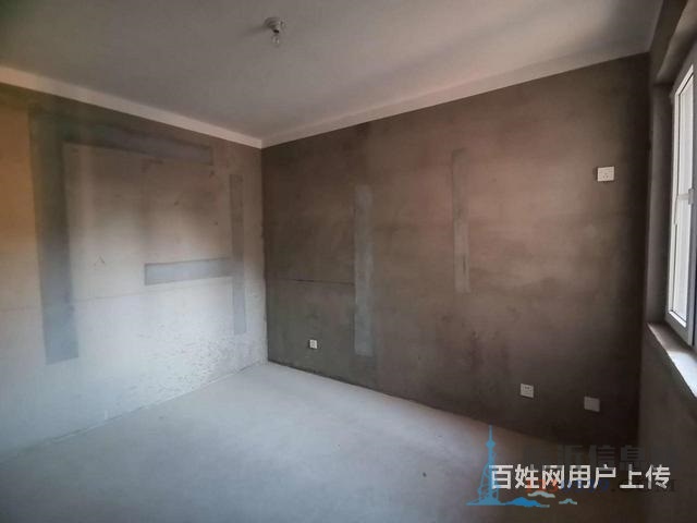 海潤(rùn)尚東國(guó)際 毛坯兩室 帶儲(chǔ)藏室 全天采光 前面沒(méi)