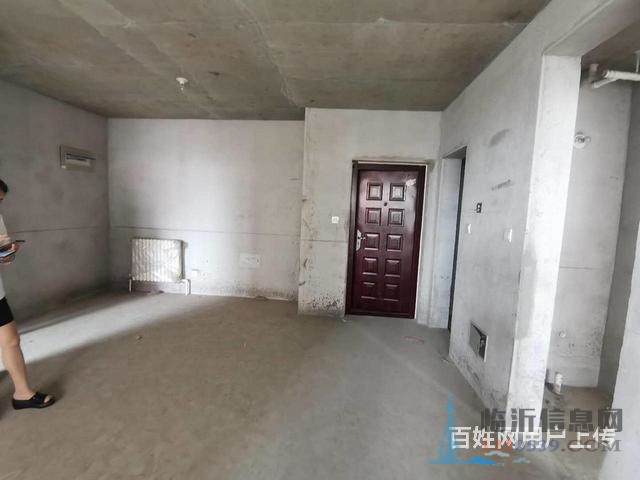 海潤尚東國際 毛坯房， 看房方便 有鑰匙三居室
